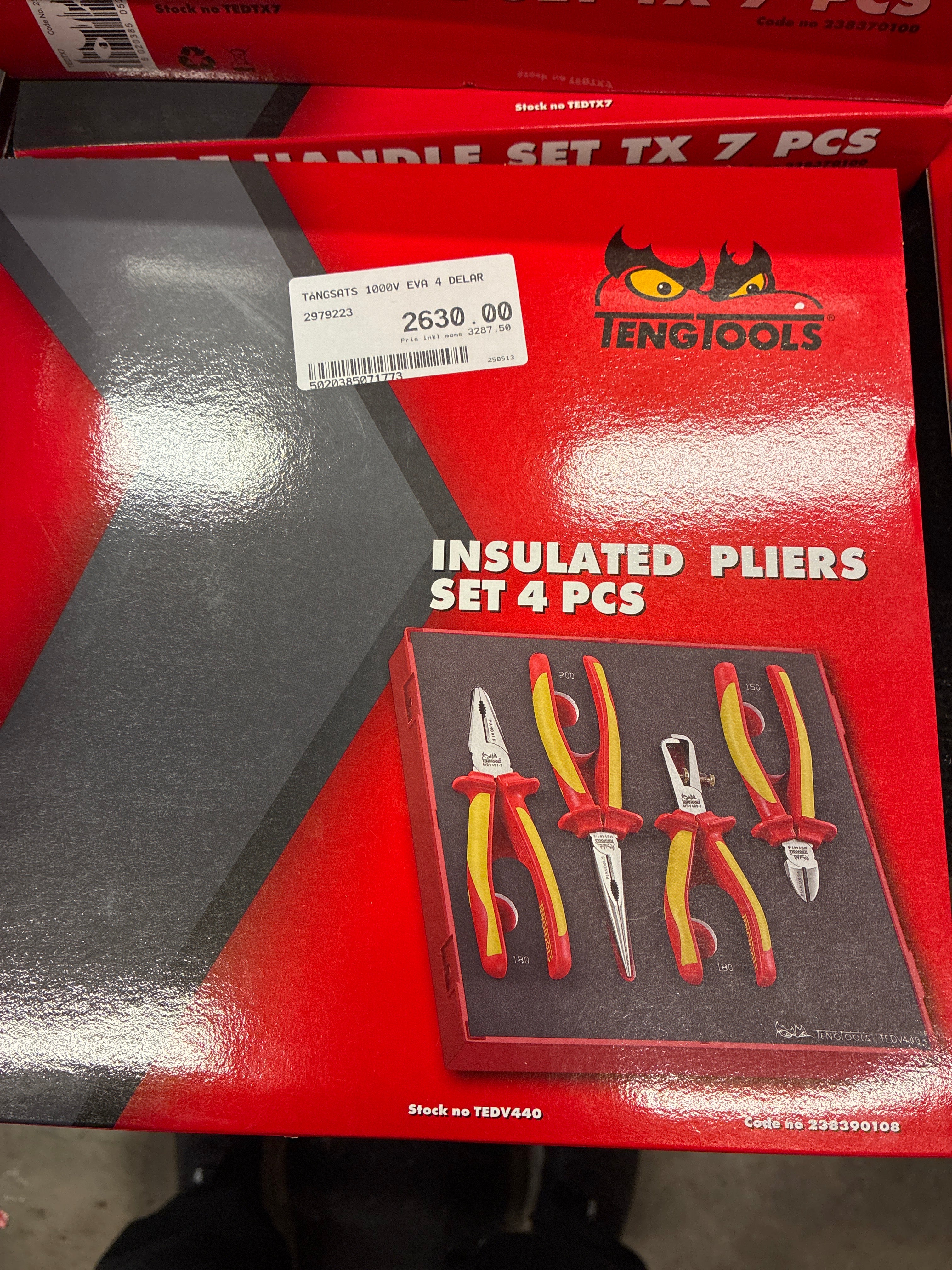 Installera tonsatts fyra delar